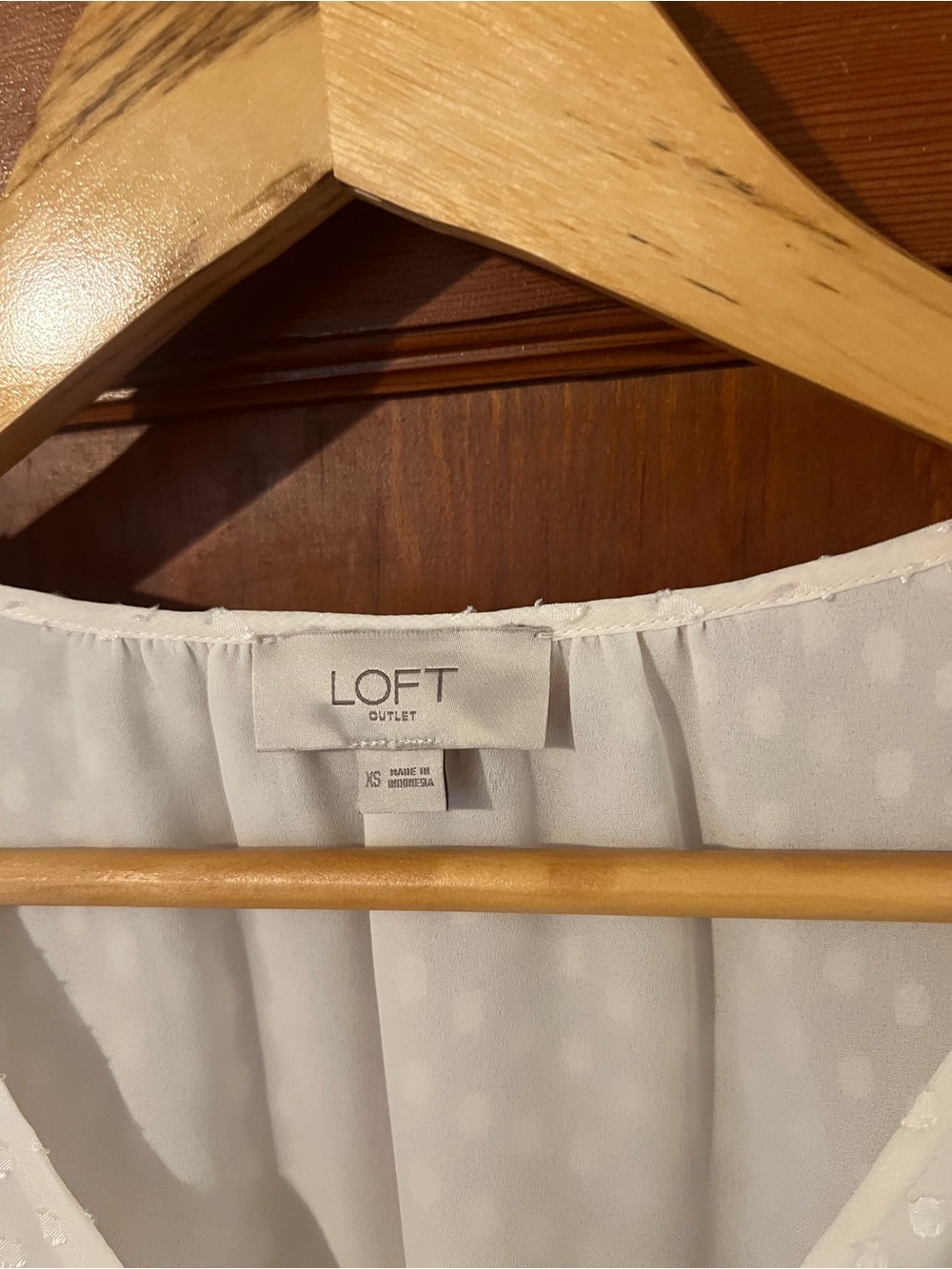 LOFT White Swiss Dot Wrap Blouse XS Long Sleeve V-Neck Balloon Sleeve Boho Top - Picture 3 of 10